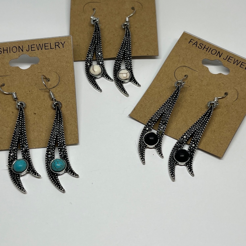 Jade, Black & white pierced earrings w/fish hook closures = 3 pr incld (###)